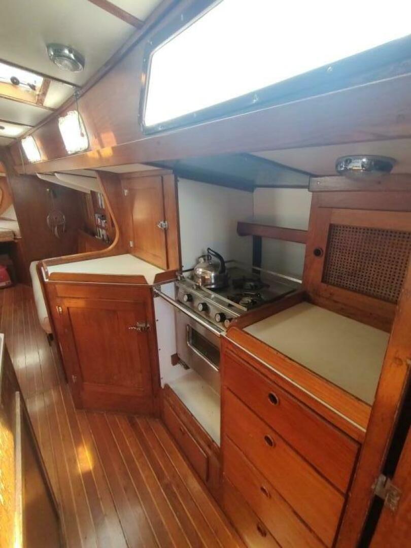 Vi 44ft Alden Yacht For Sale