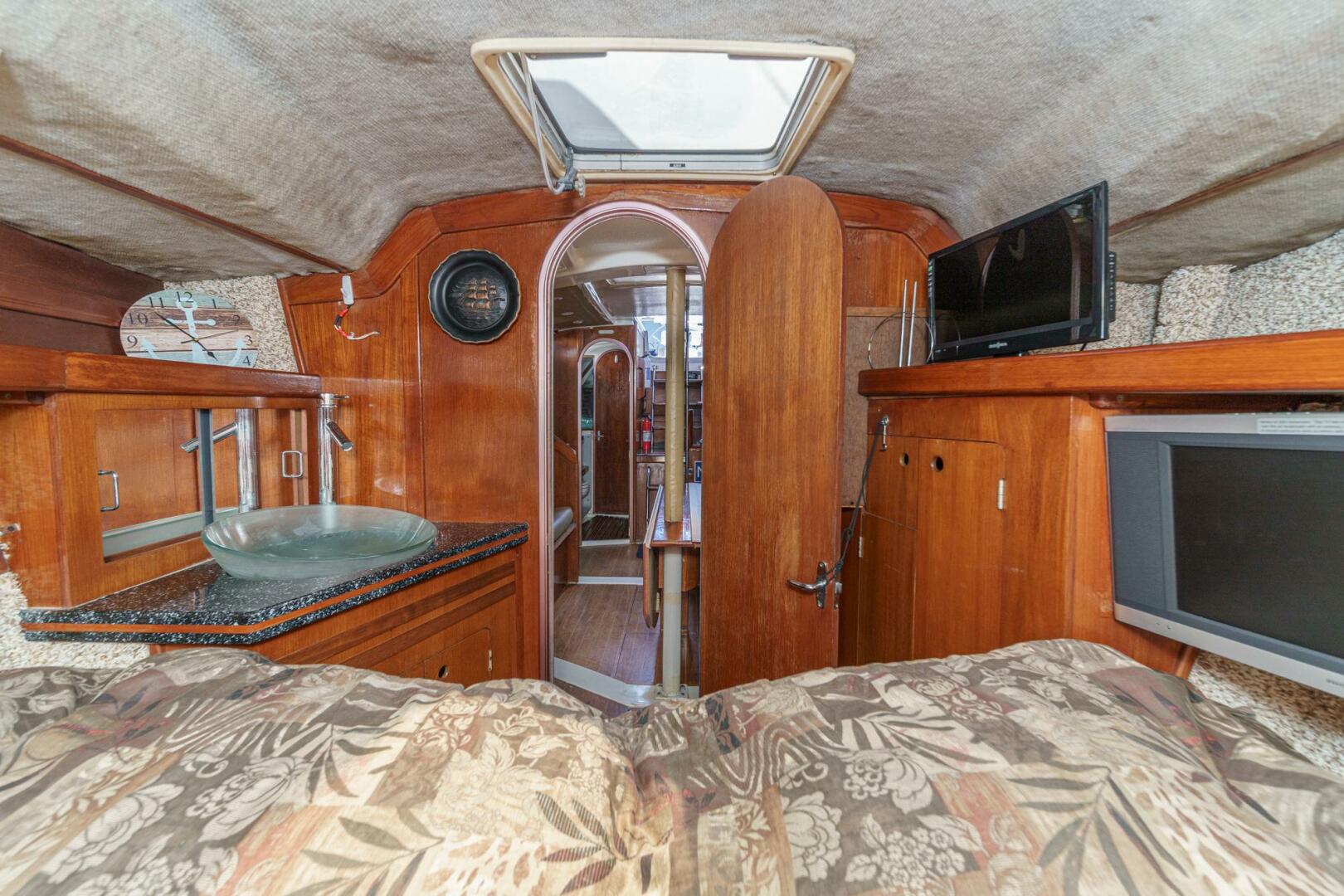 Orion 37ft Hunter Yacht For Sale