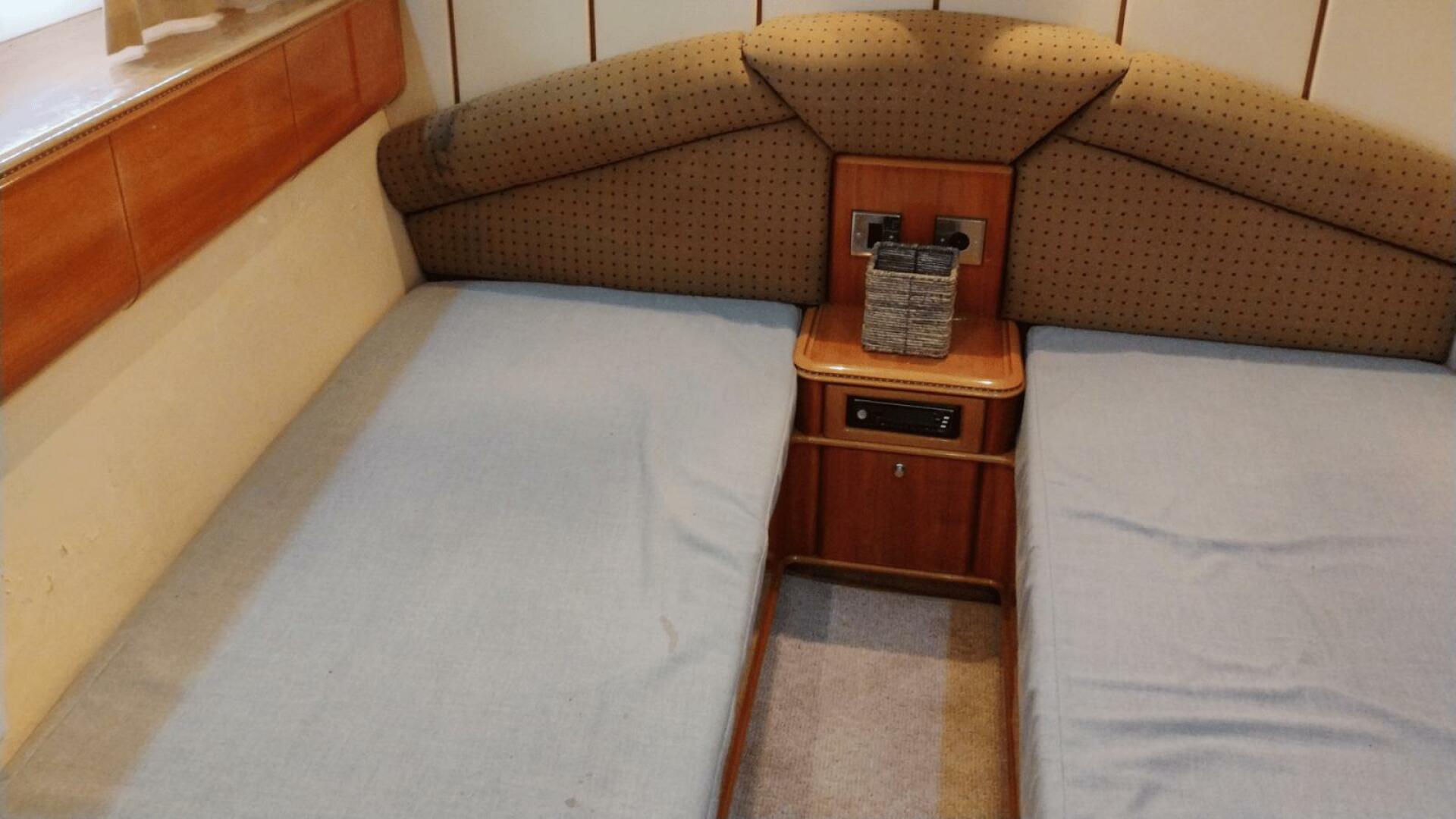 Amusante Epique 72ft Viking Princess Yacht For Sale