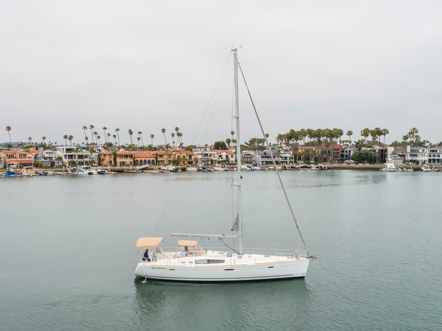 Skyfall 49ft Beneteau Yacht For Sale
