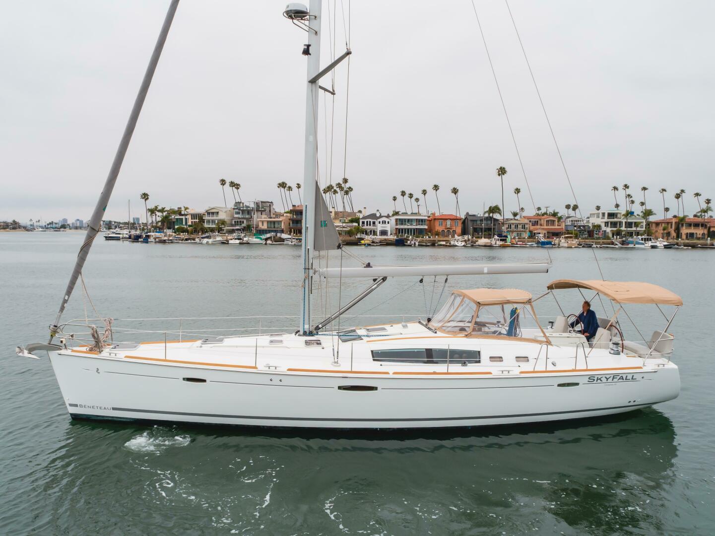 Skyfall 49ft Beneteau Yacht For Sale