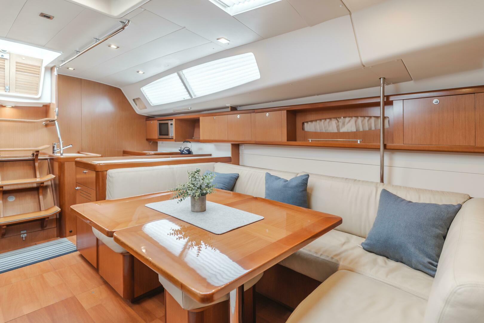 Skyfall 49ft Beneteau Yacht For Sale