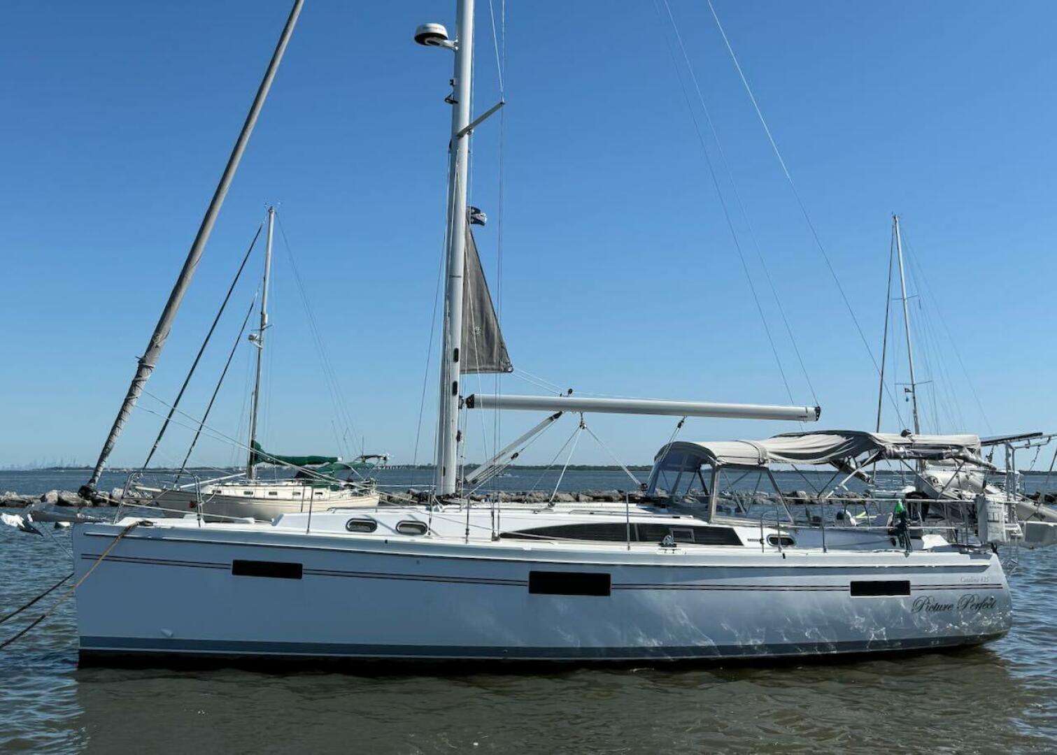 Picture Perfect 43ft Catalina Yacht For Sale