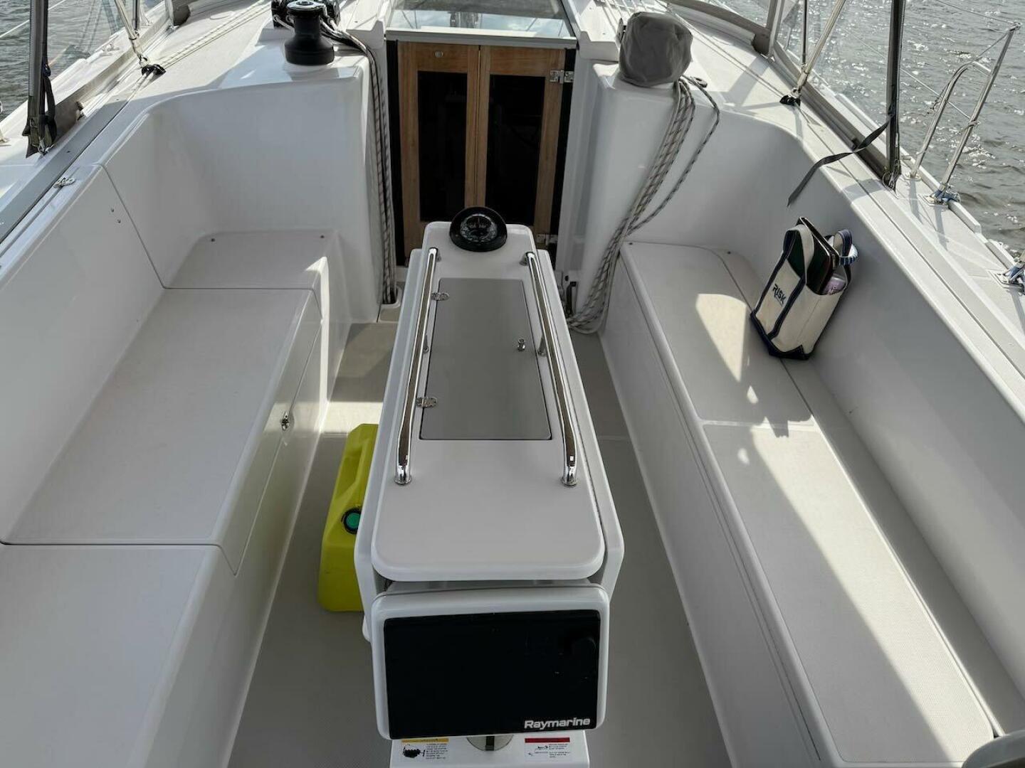 Picture Perfect 43ft Catalina Yacht For Sale