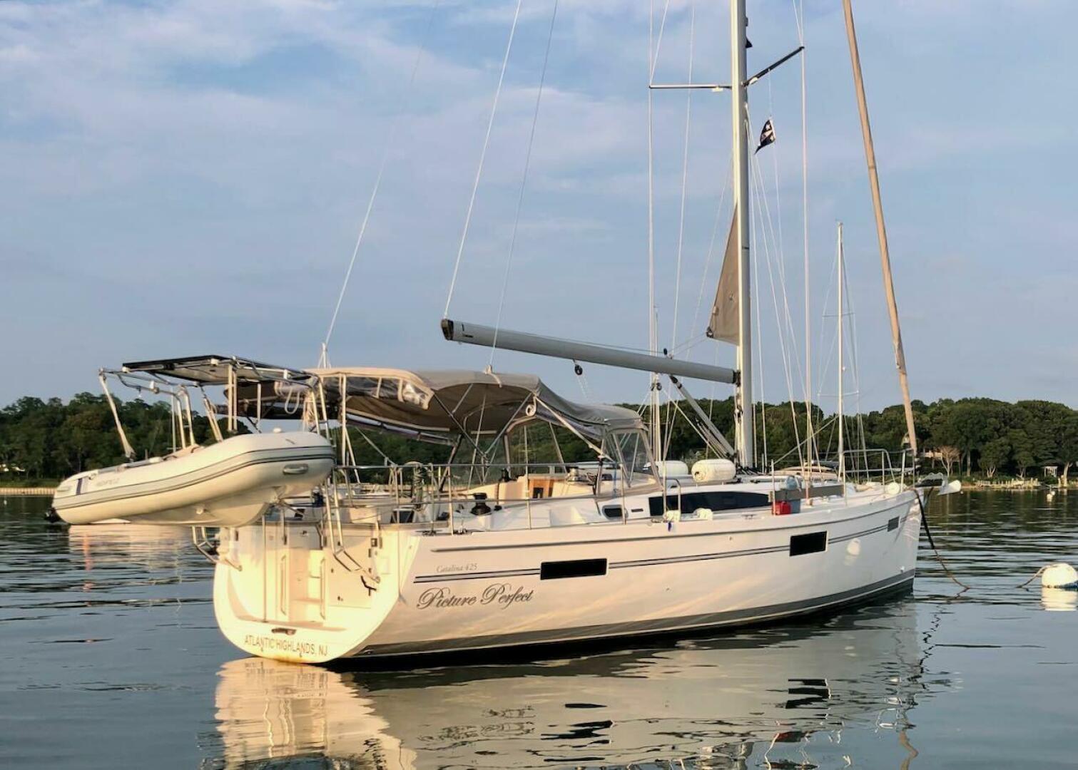 Picture Perfect 43ft Catalina Yacht For Sale