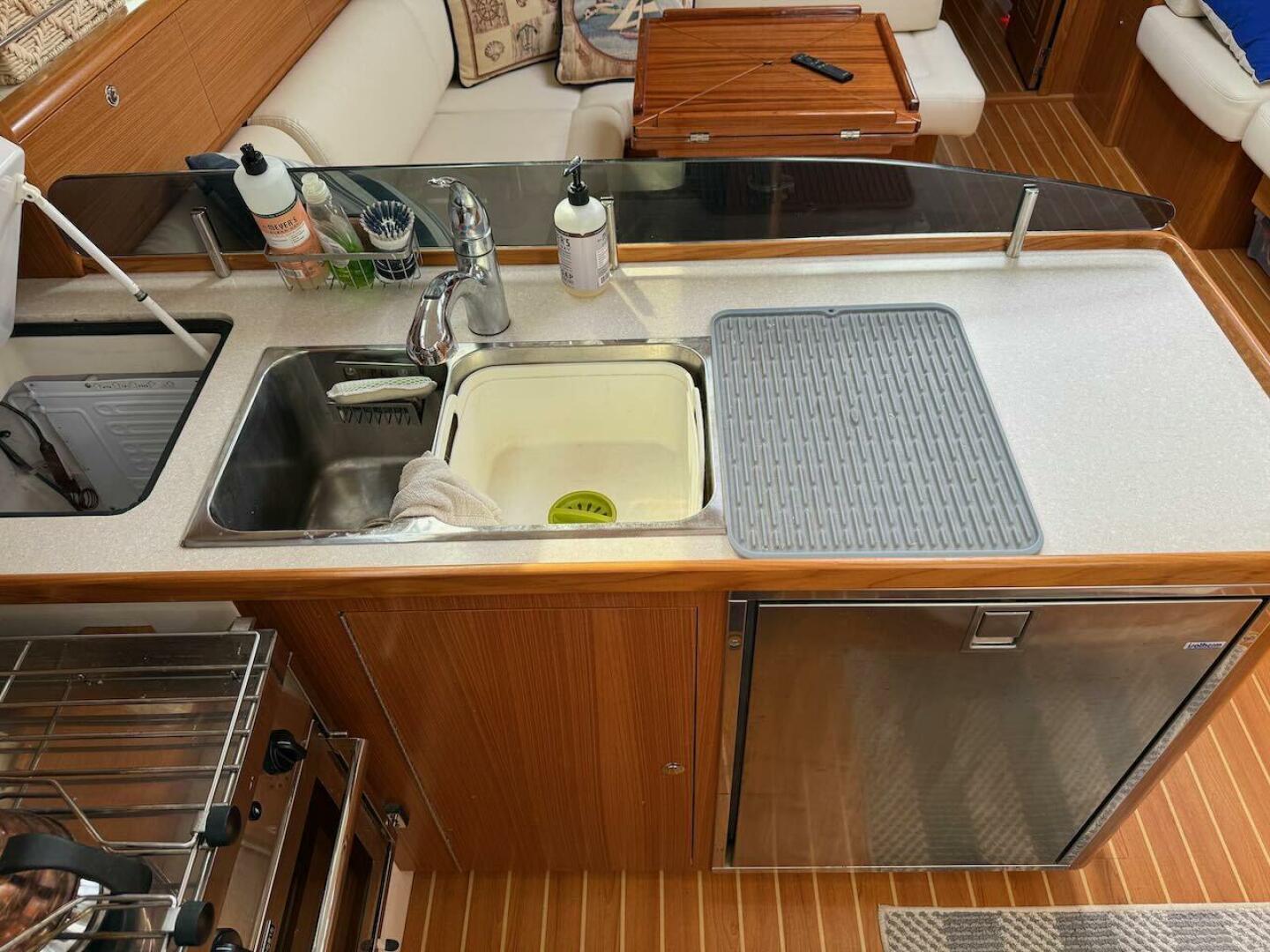 Picture Perfect 43ft Catalina Yacht For Sale