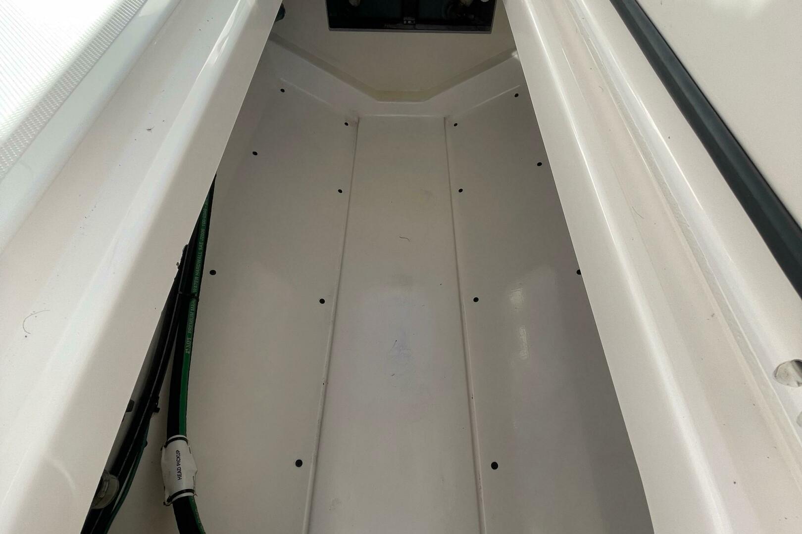 2017 Pursuit DC 265 Dual Console