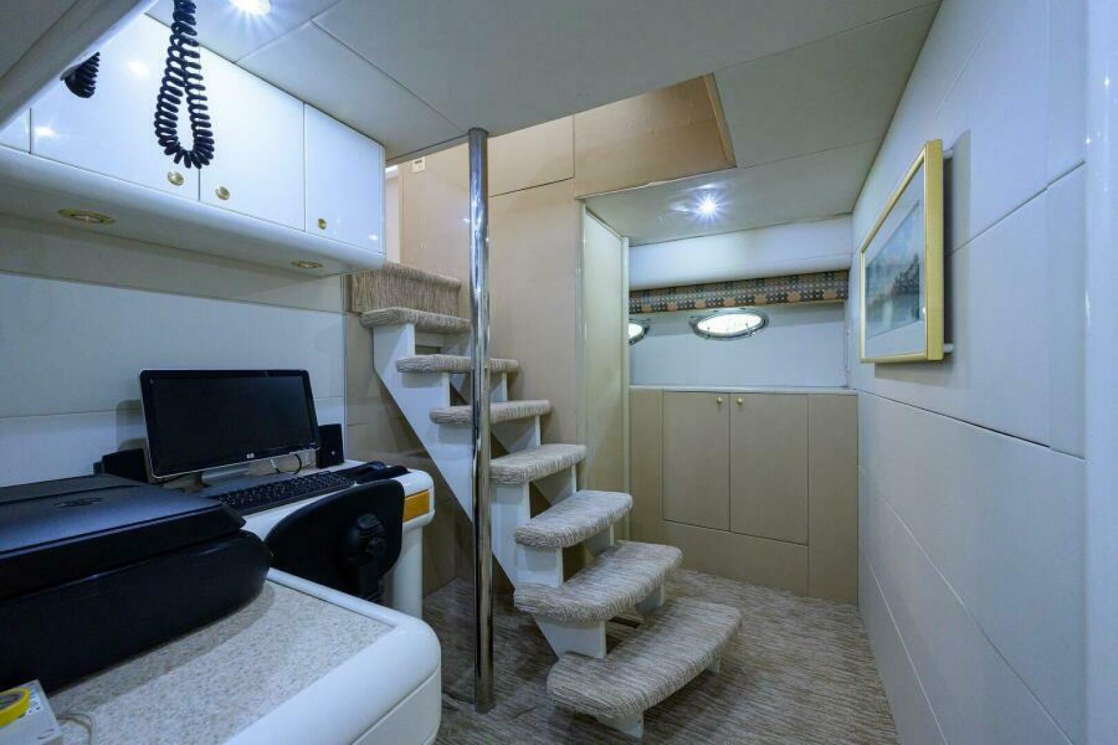 LOST TEXAN 80ft Lazzara Yachts Yacht For Sale
