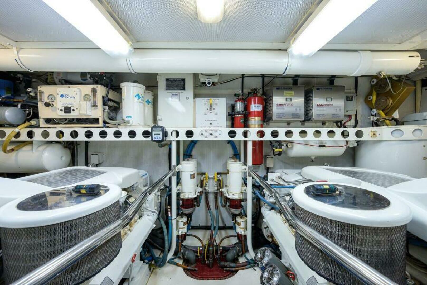 LOST TEXAN 80ft Lazzara Yachts Yacht For Sale