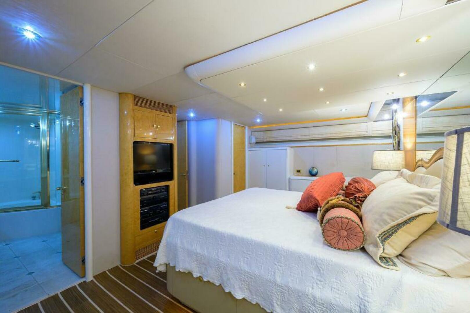 LOST TEXAN 80ft Lazzara Yachts Yacht For Sale