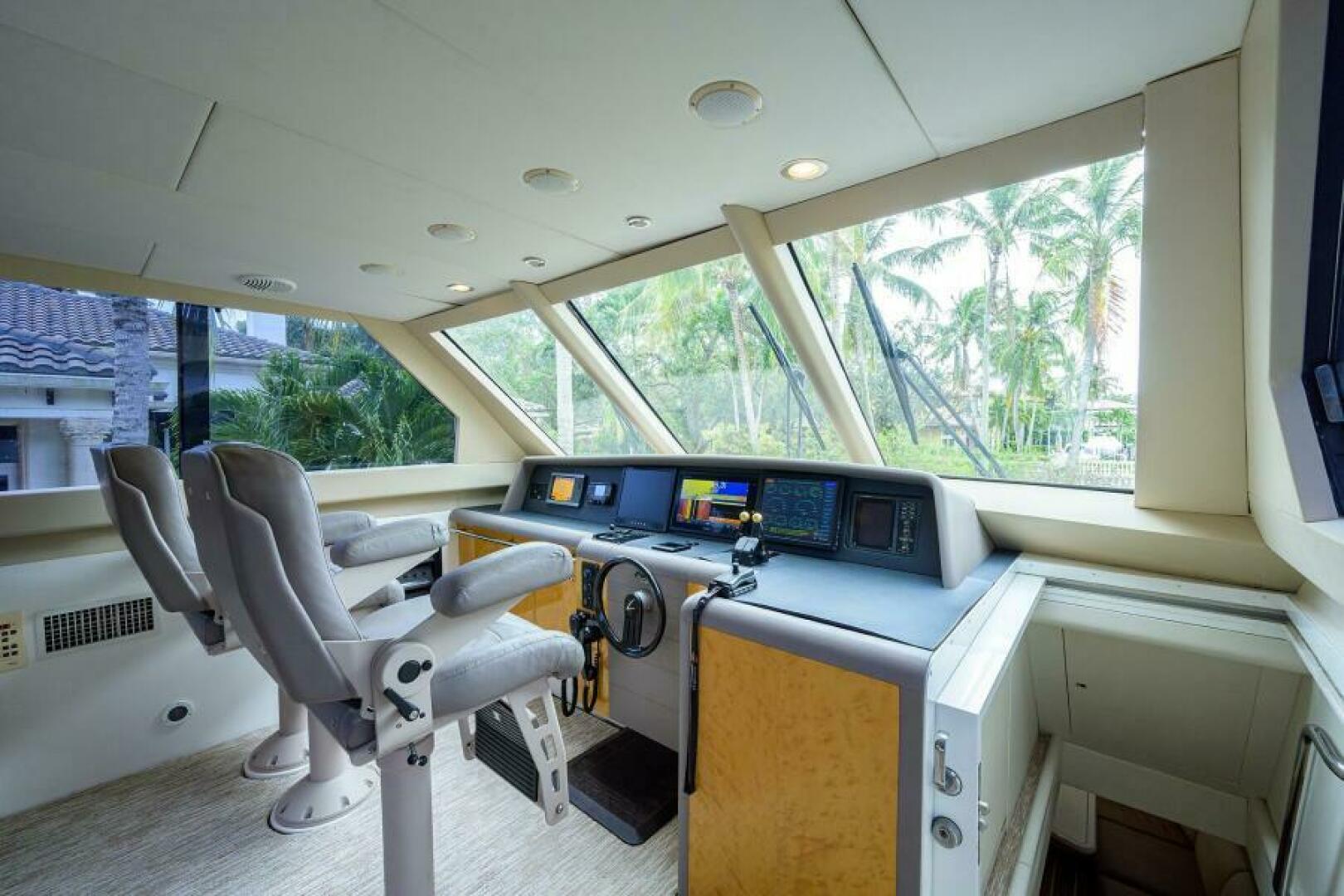 LOST TEXAN 80ft Lazzara Yachts Yacht For Sale