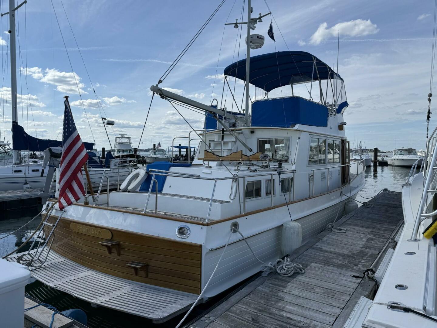42ft Grand Banks Yacht For Sale