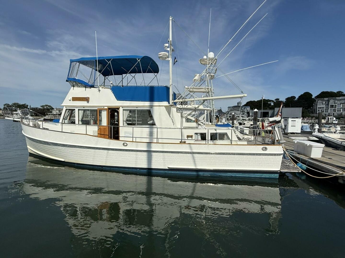 42ft Grand Banks Yacht For Sale
