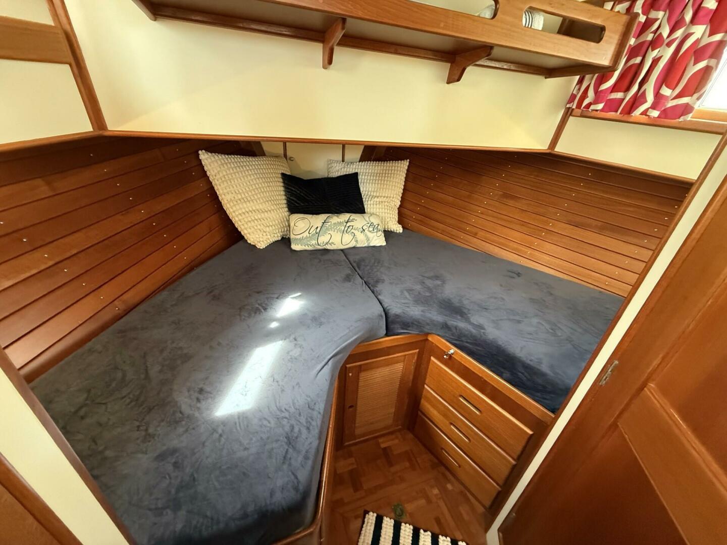 42ft Grand Banks Yacht For Sale