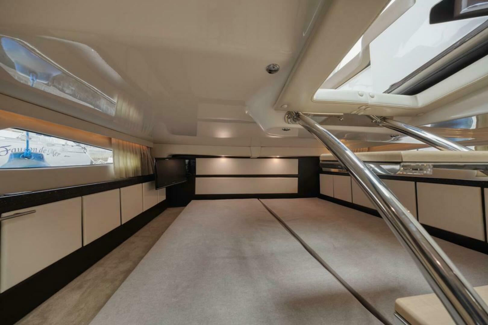 Fantasea 32ft Regal Yacht For Sale