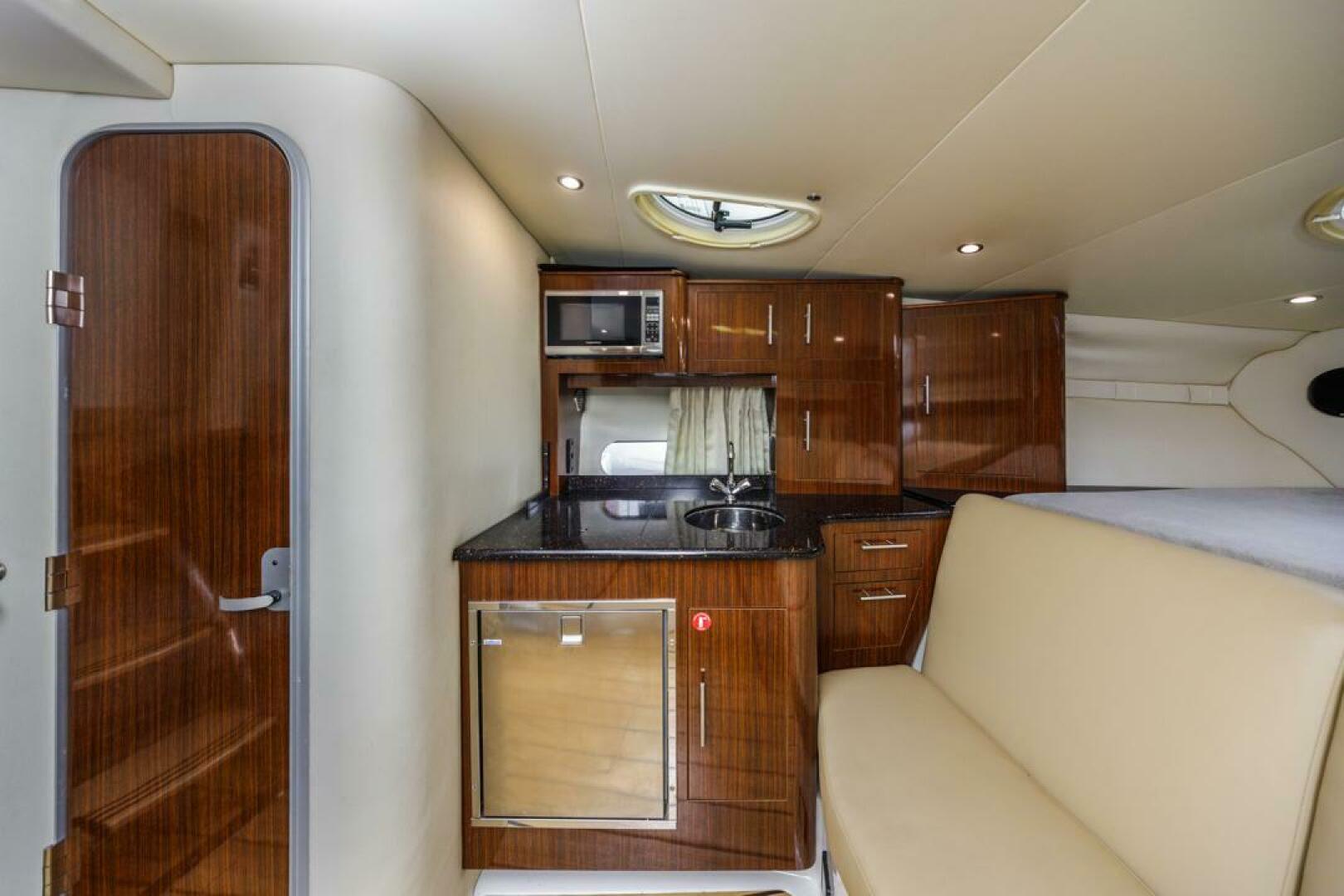 Fantasea 32ft Regal Yacht For Sale
