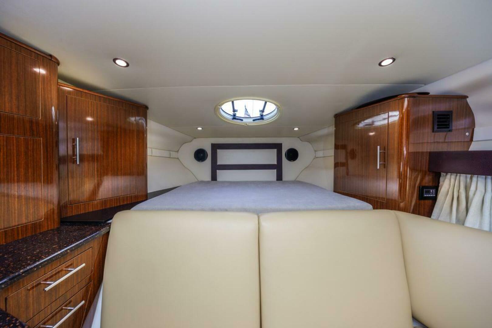 Fantasea 32ft Regal Yacht For Sale