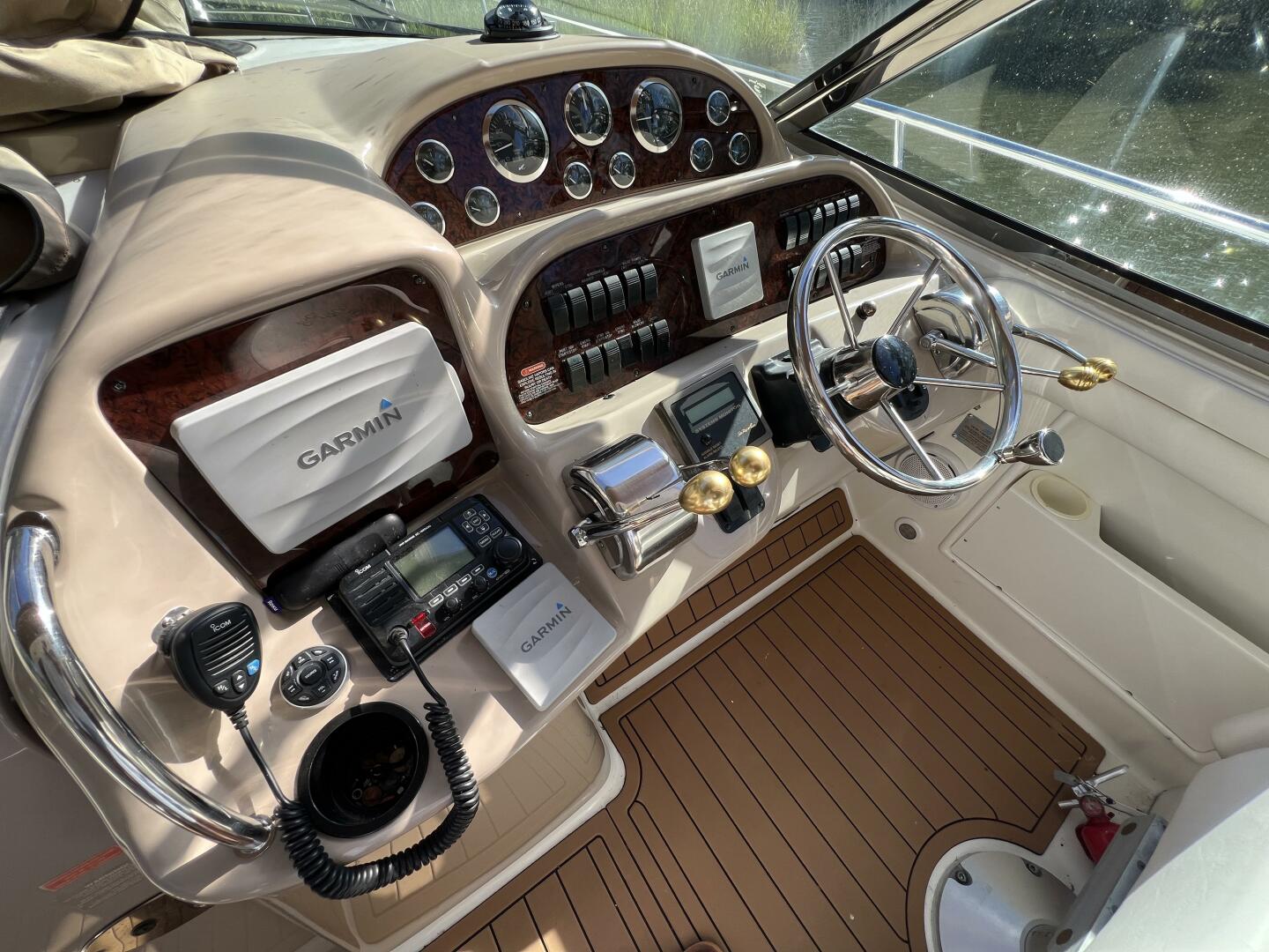Grace on the Luce 36ft Sea Ray Yacht For Sale