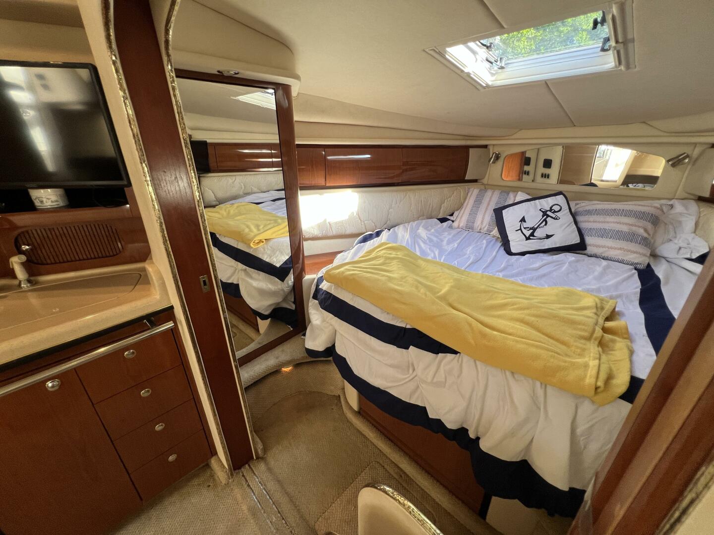 Grace on the Luce 36ft Sea Ray Yacht For Sale