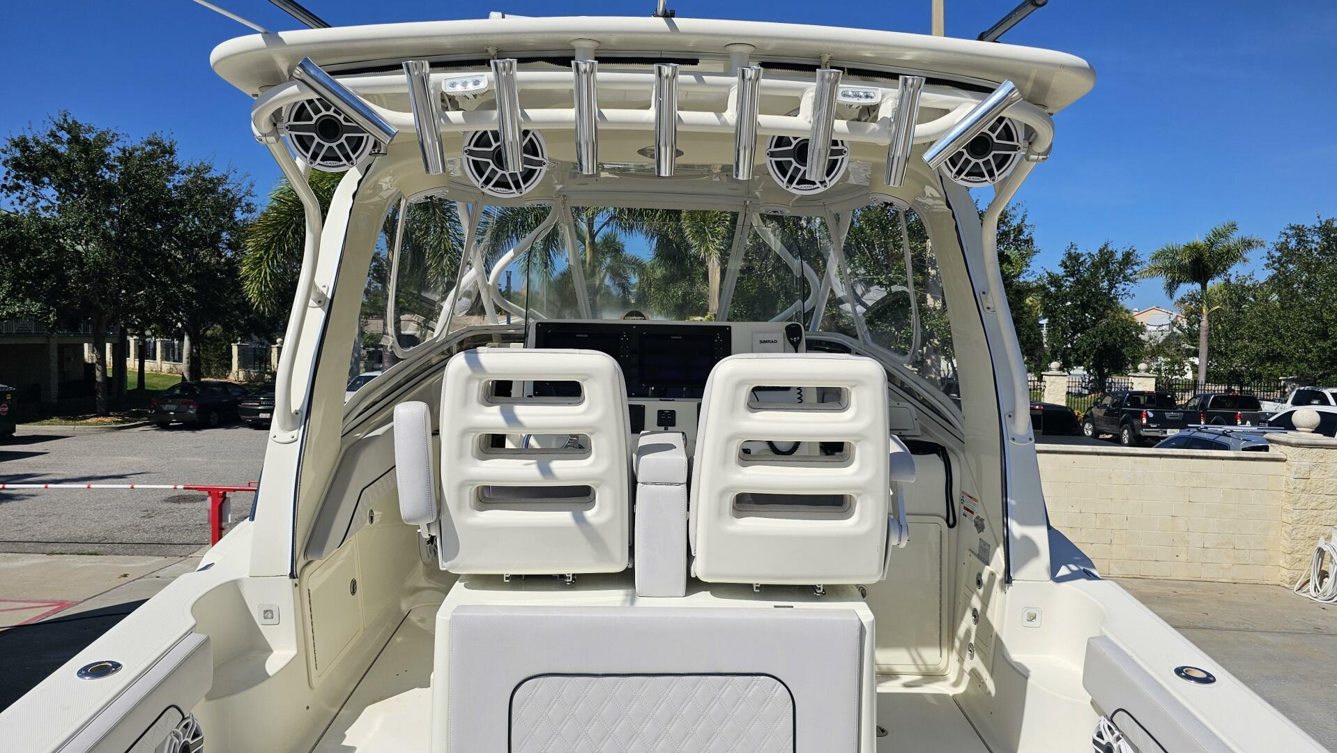 Triple 2024 Yamaha 425 s 35ft Hydra Sports Yacht For Sale