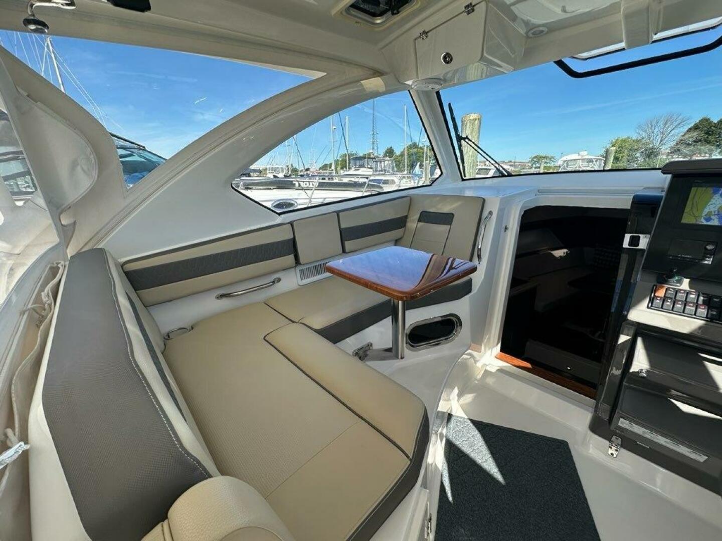 Wave Paver 35ft Pursuit Yacht For Sale