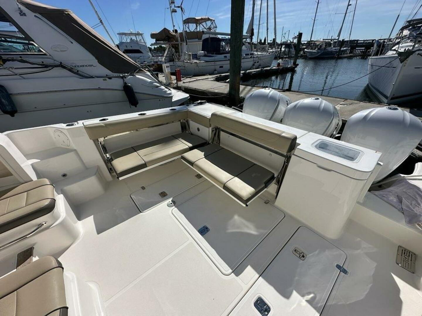 Wave Paver 35ft Pursuit Yacht For Sale