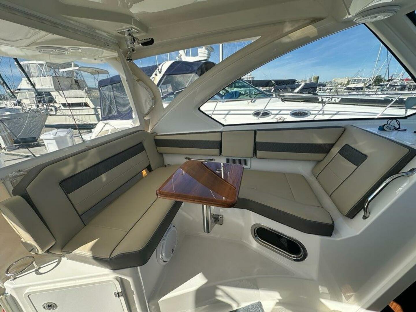 Wave Paver 35ft Pursuit Yacht For Sale