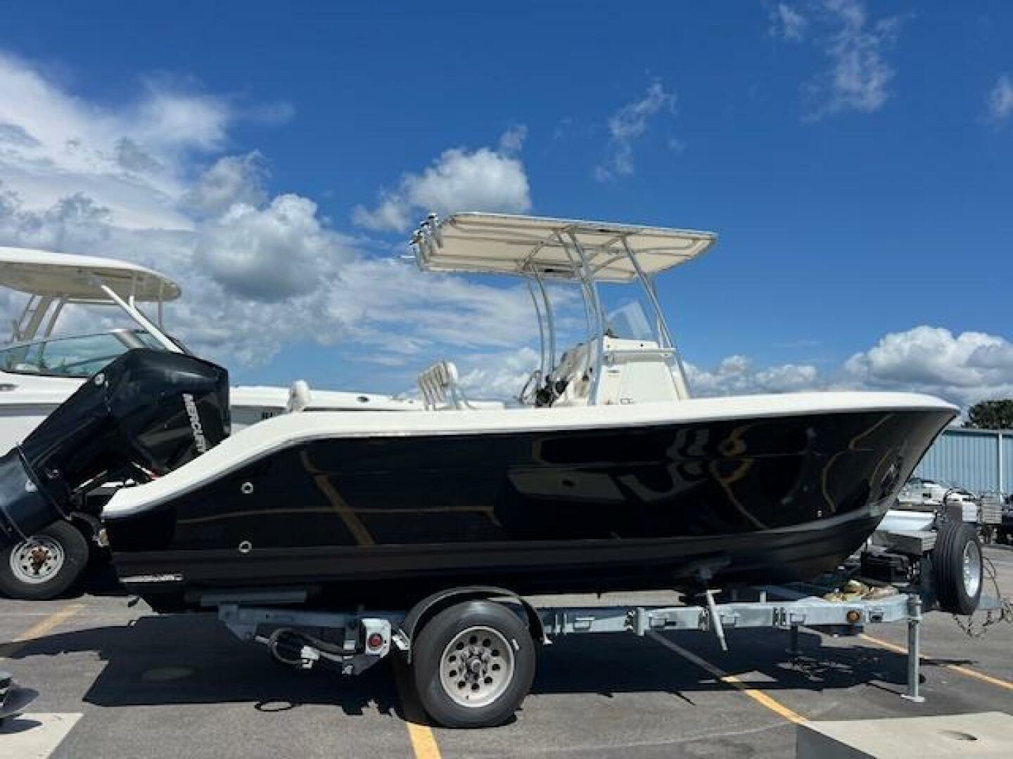 See the light 24ft Cobia Yacht For Sale