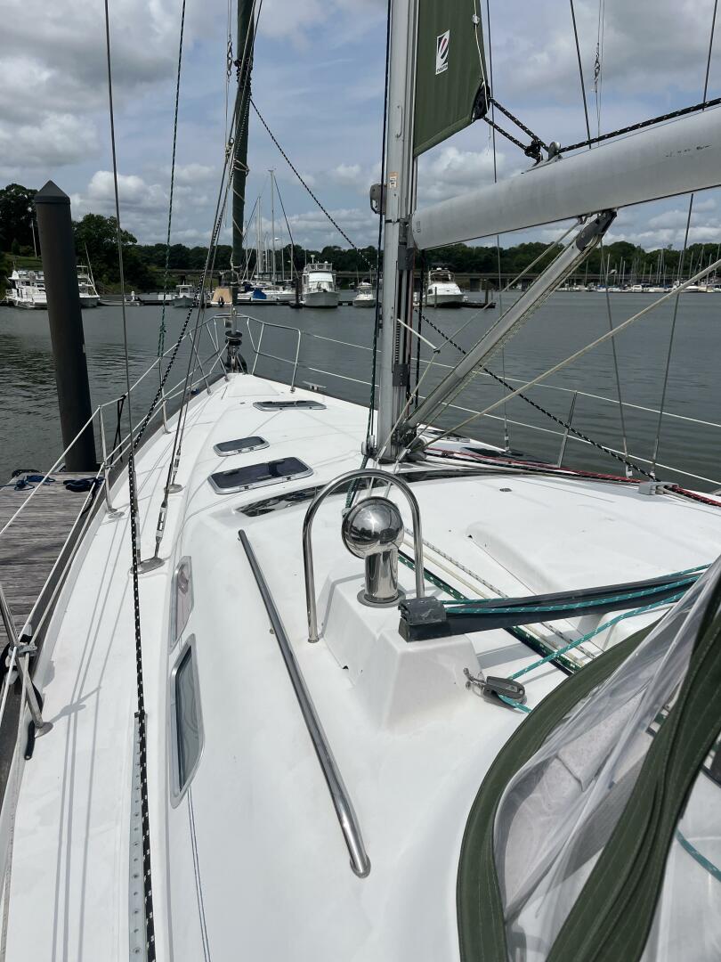 Autumn 42ft Beneteau Yacht For Sale Autumn 42ft Beneteau Yacht For Sale