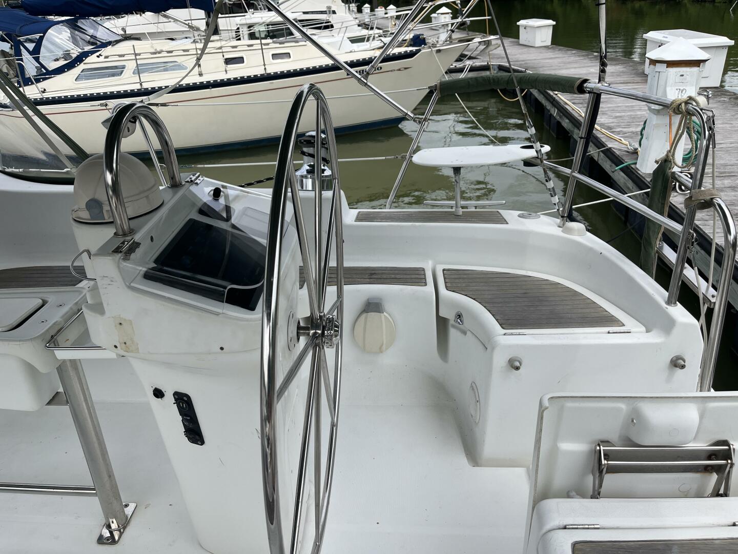 Autumn 42ft Beneteau Yacht For Sale Autumn 42ft Beneteau Yacht For Sale