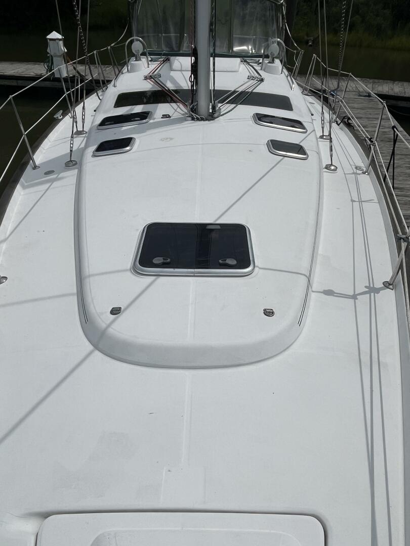 Autumn 42ft Beneteau Yacht For Sale Autumn 42ft Beneteau Yacht For Sale