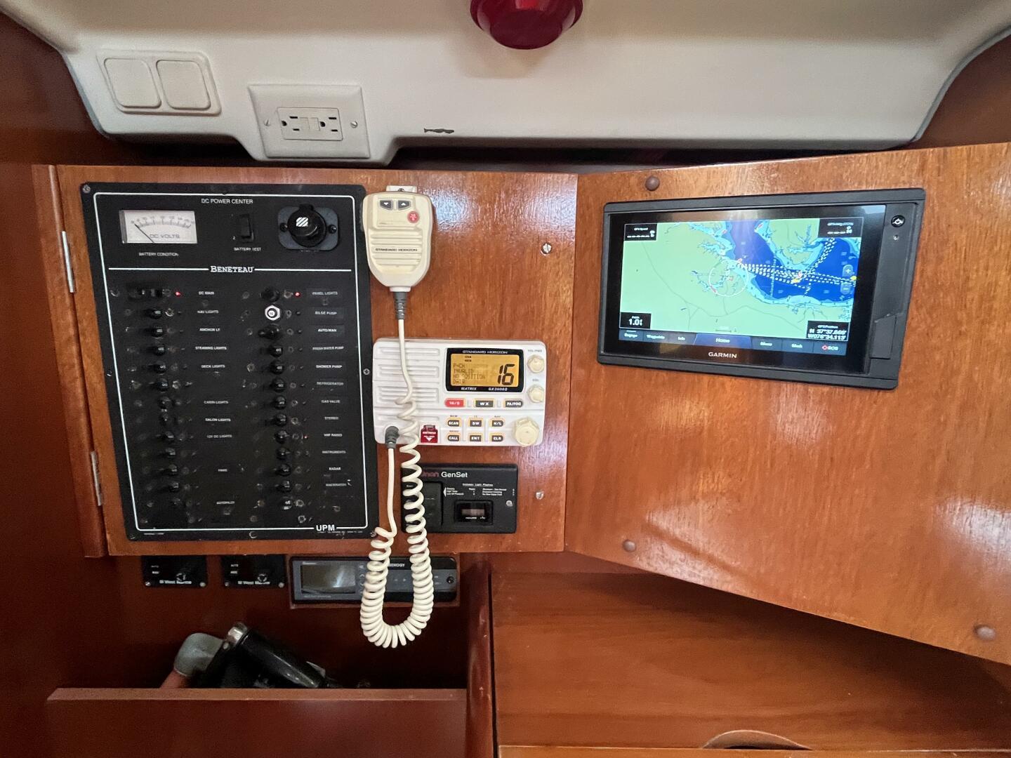 Autumn 42ft Beneteau Yacht For Sale Autumn 42ft Beneteau Yacht For Sale