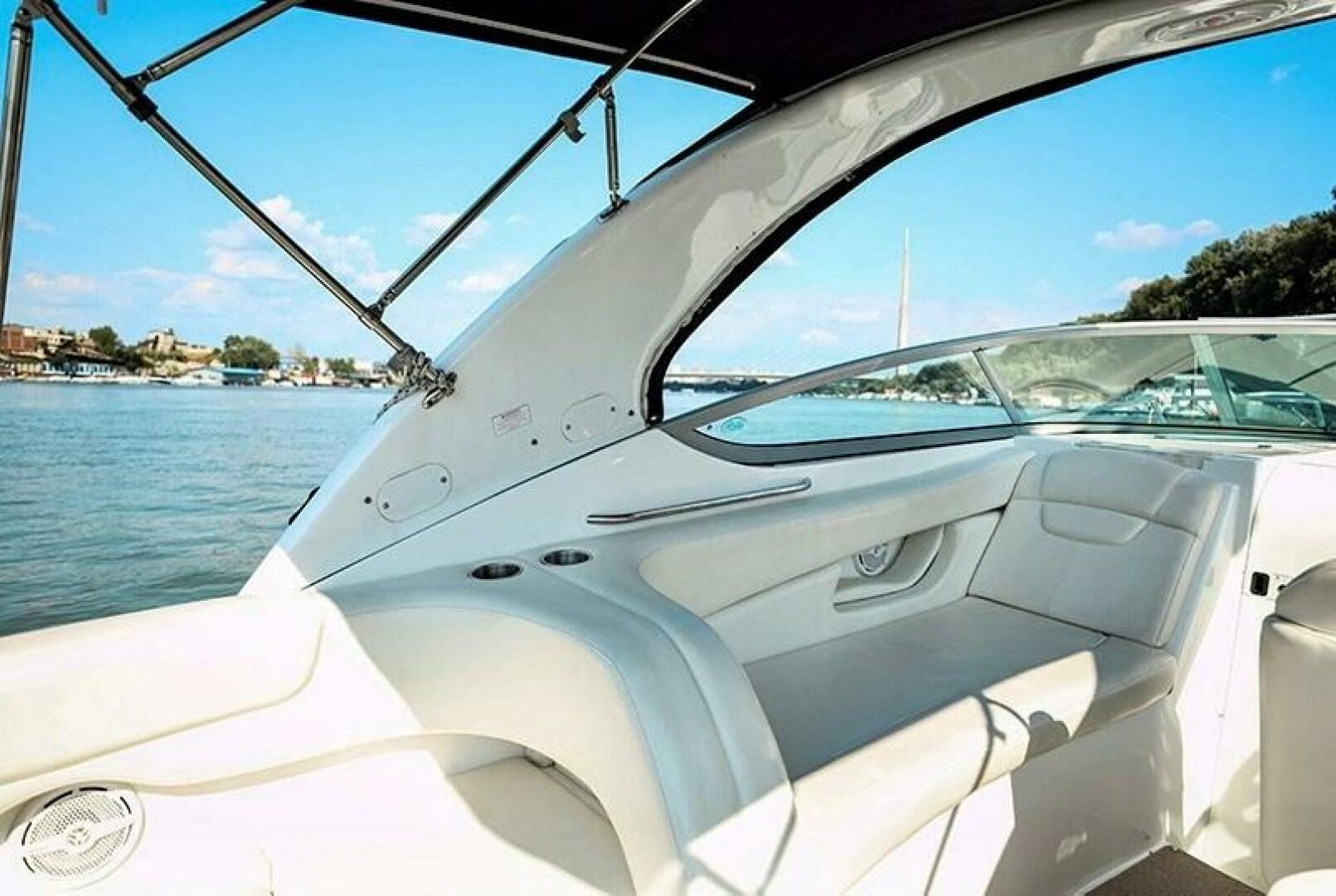 29ft Rinker Yacht For Sale