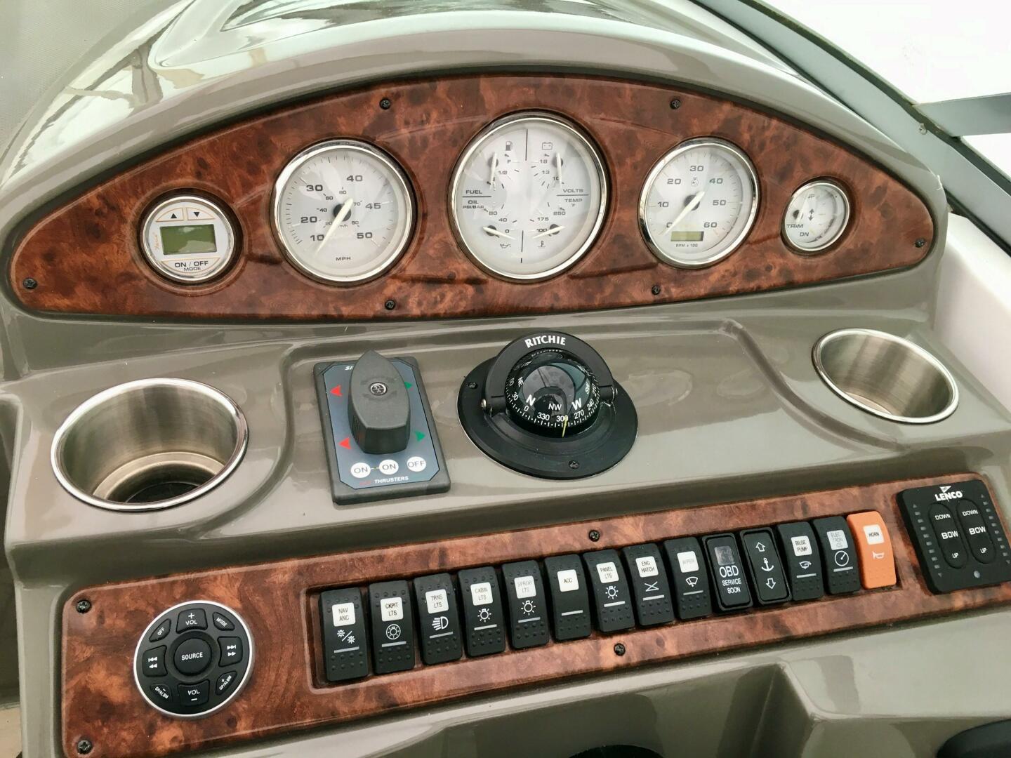 29ft Rinker Yacht For Sale