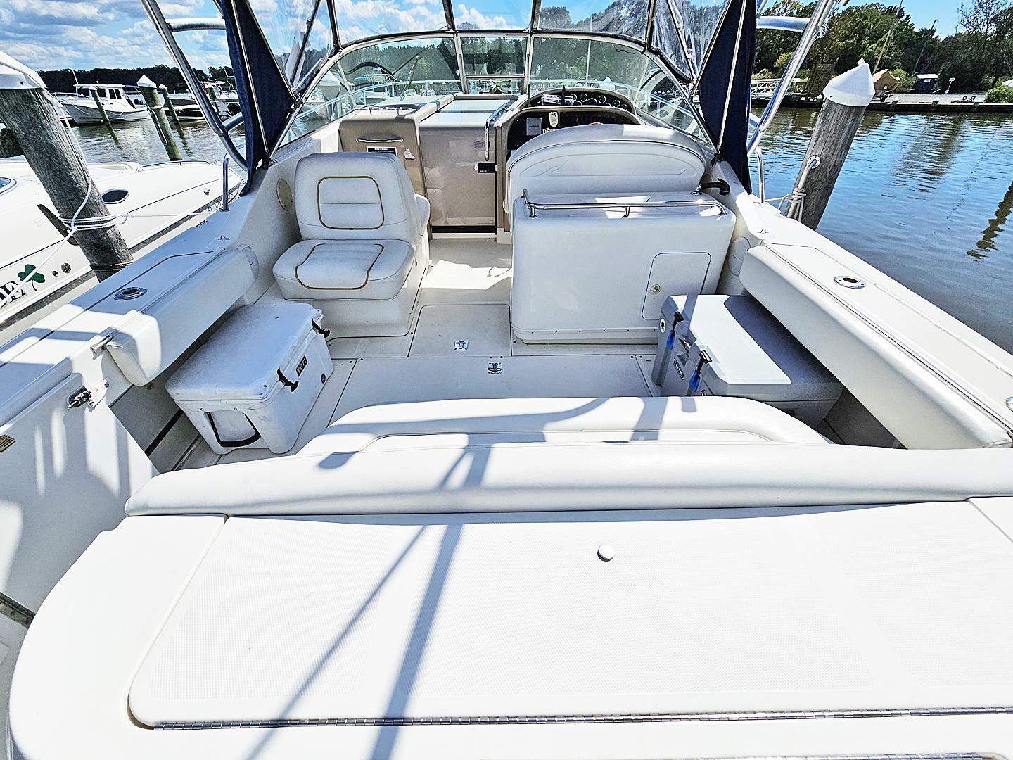 ZOTT S YOTT 29ft Sea Ray Yacht For Sale