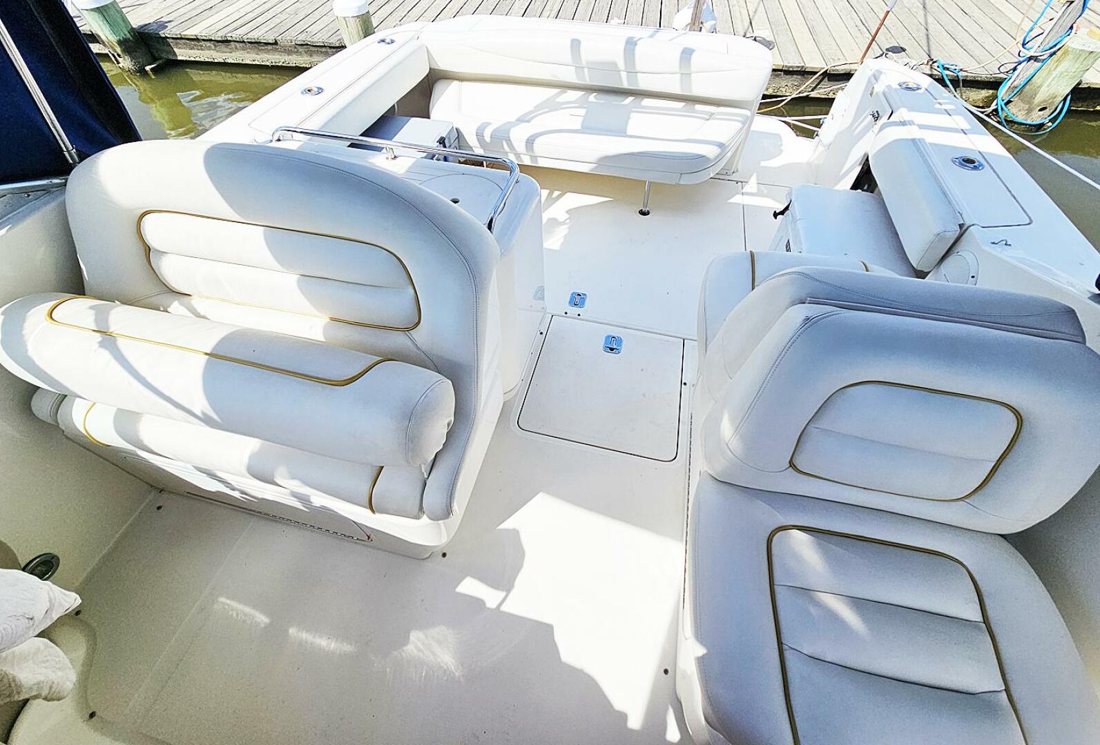 ZOTT S YOTT 29ft Sea Ray Yacht For Sale