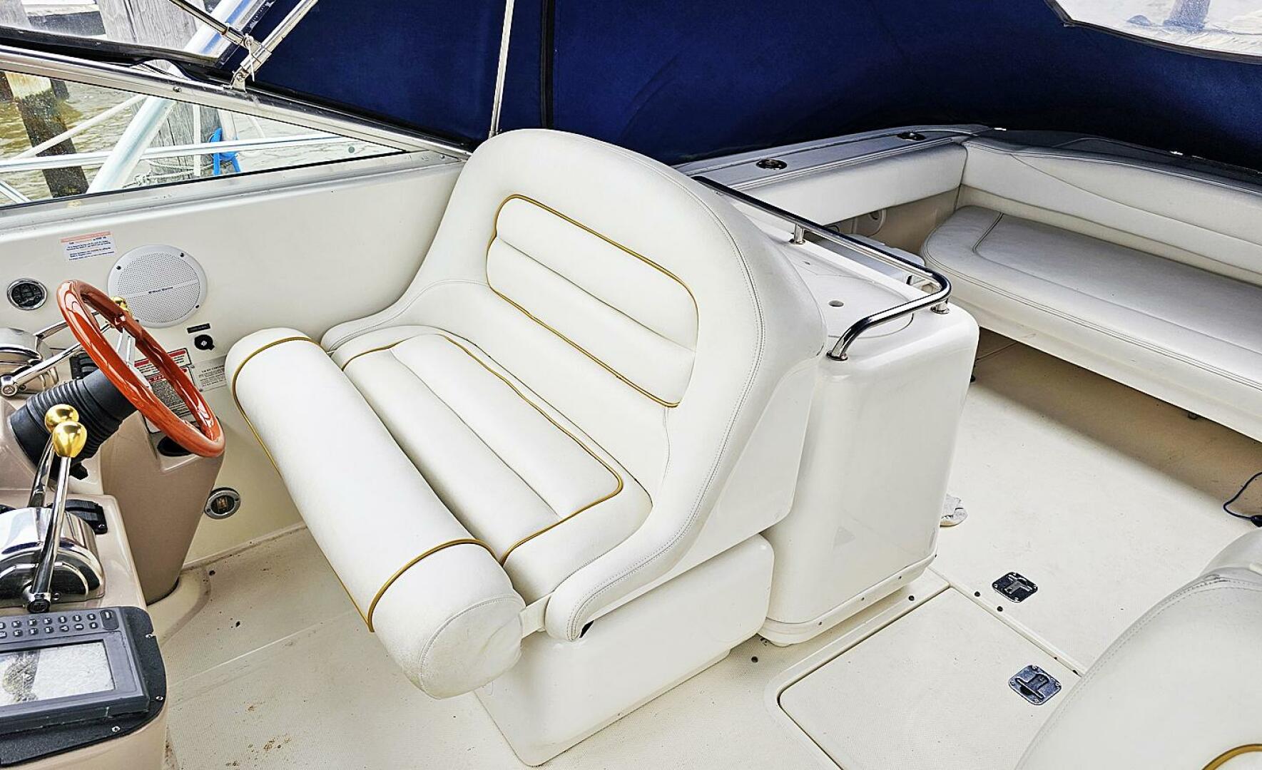 ZOTT S YOTT 29ft Sea Ray Yacht For Sale