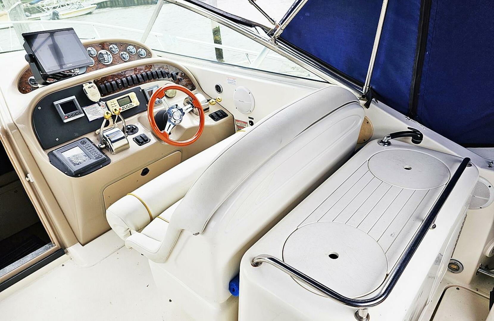ZOTT S YOTT 29ft Sea Ray Yacht For Sale