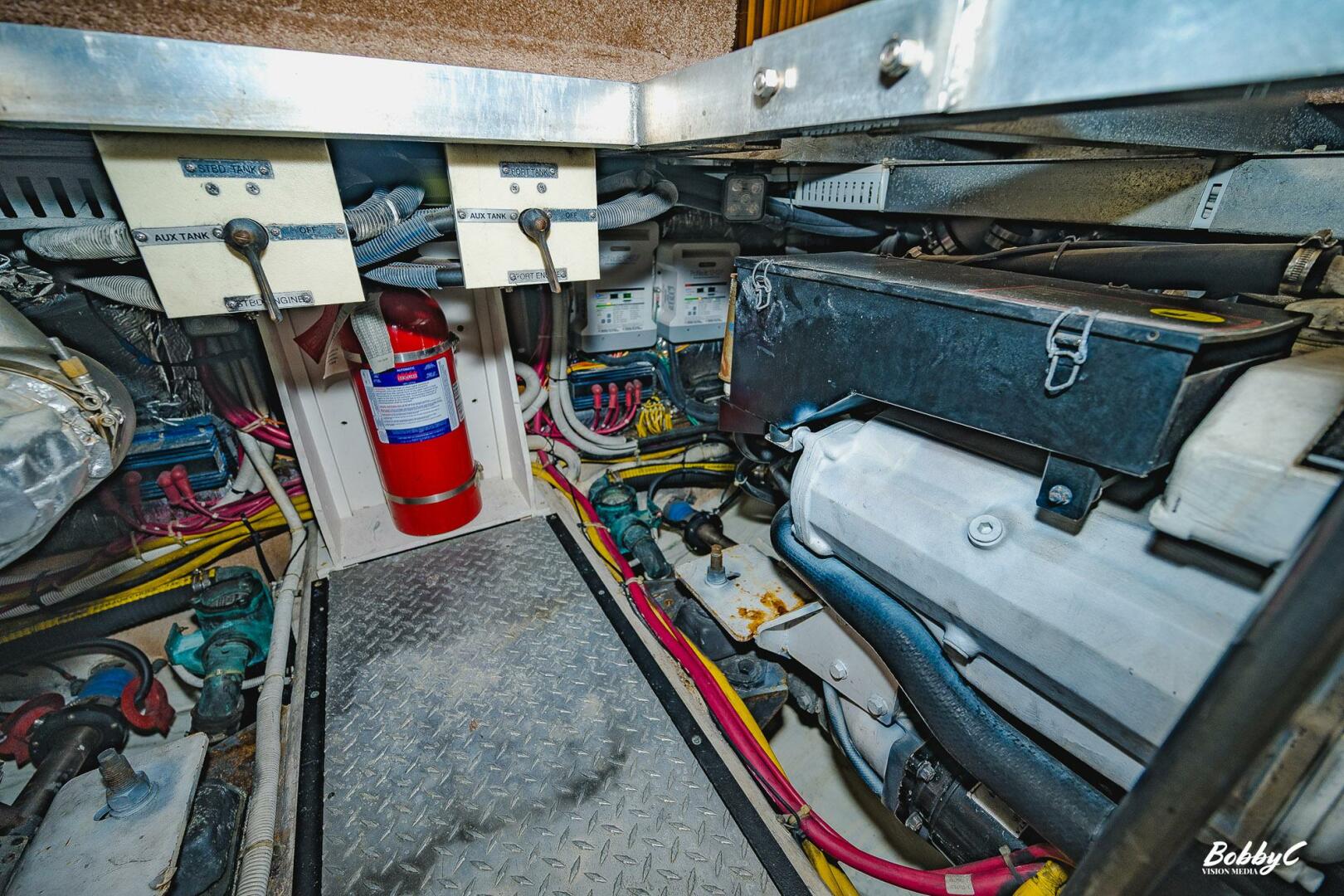 FIESTA BAYB 44ft Carver Yacht For Sale