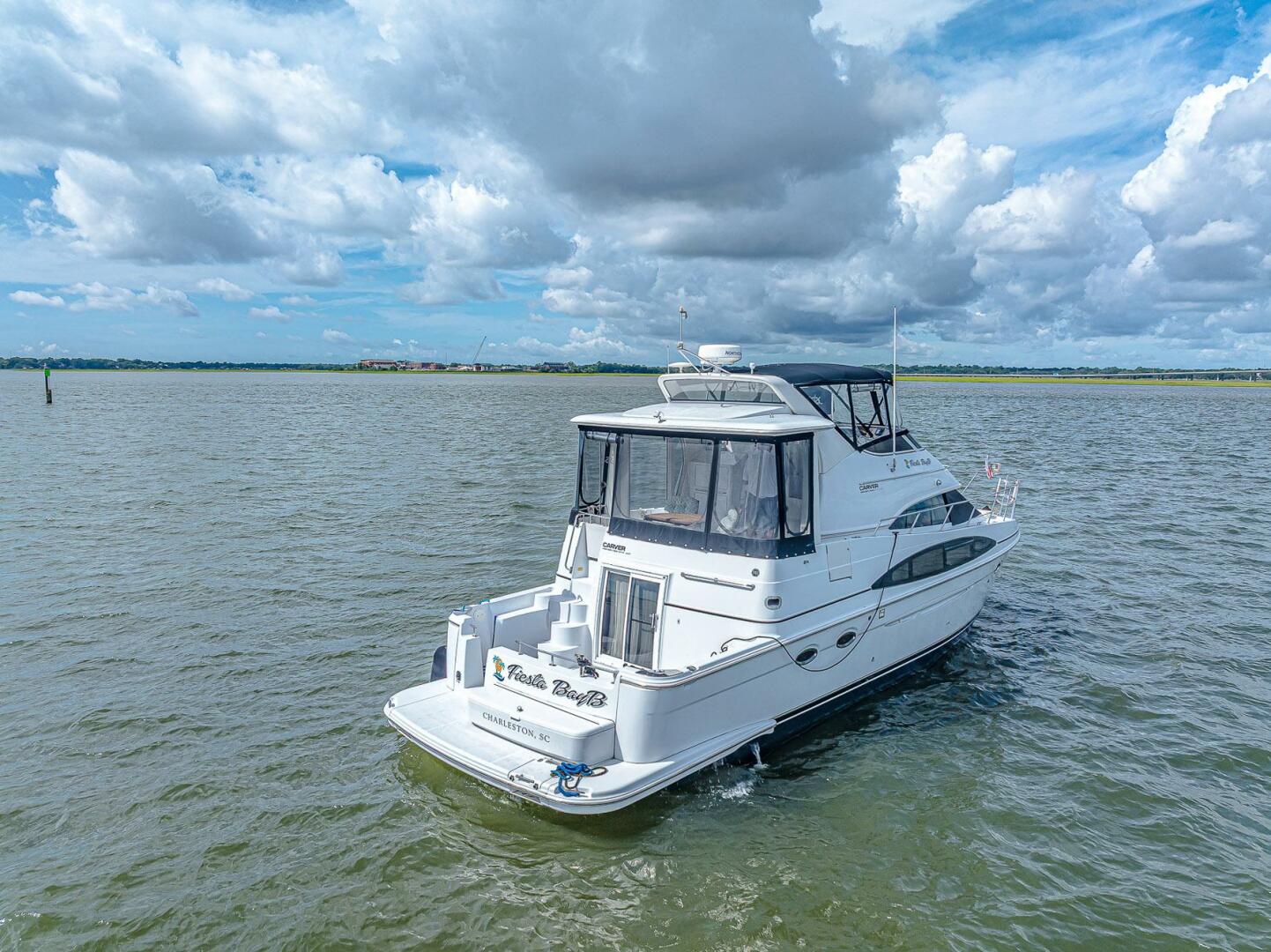 FIESTA BAYB 44ft Carver Yacht For Sale
