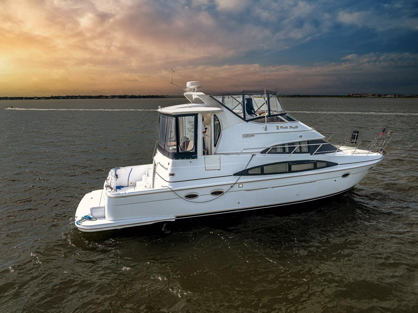 FIESTA BAYB 44ft Carver Yacht For Sale