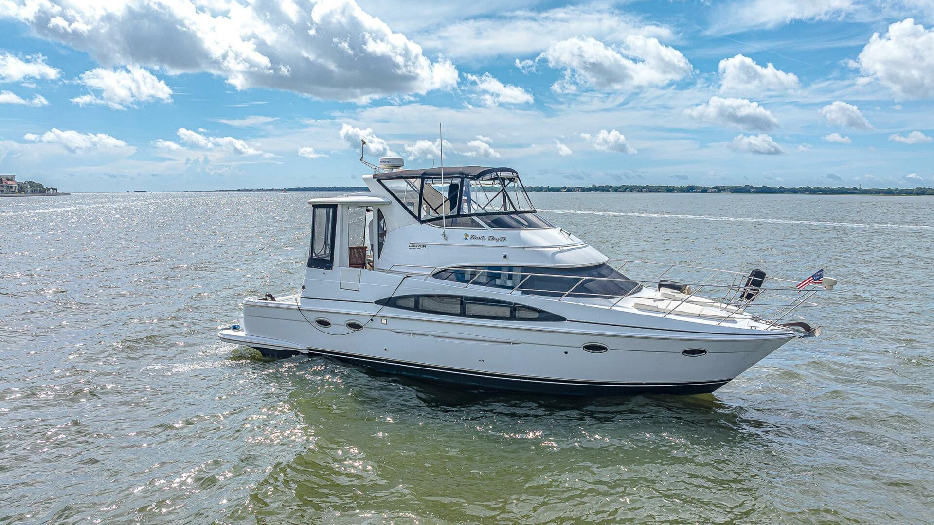 FIESTA BAYB 44ft Carver Yacht For Sale