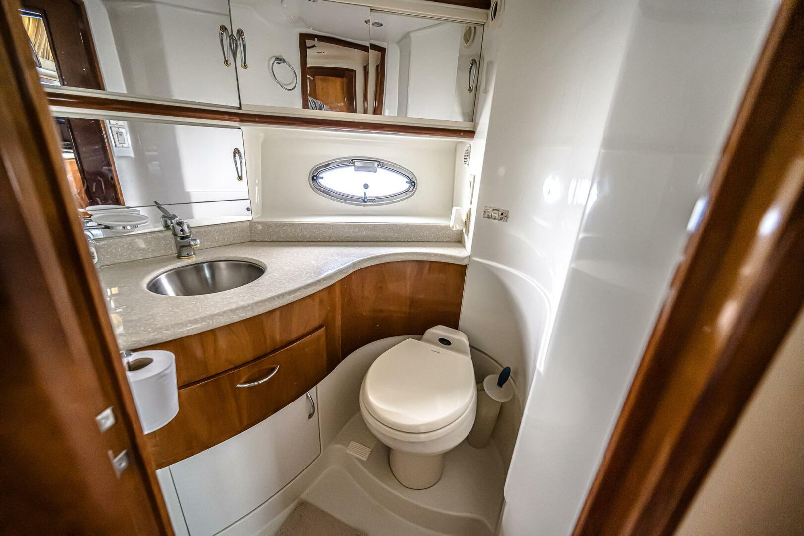 FIESTA BAYB 44ft Carver Yacht For Sale