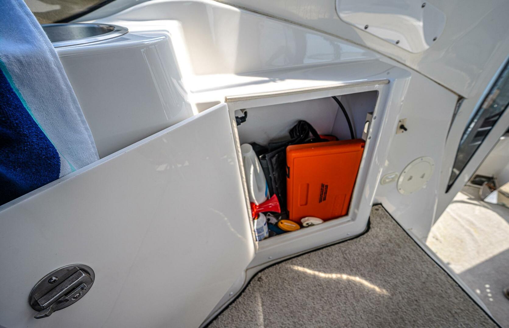 FIESTA BAYB 44ft Carver Yacht For Sale
