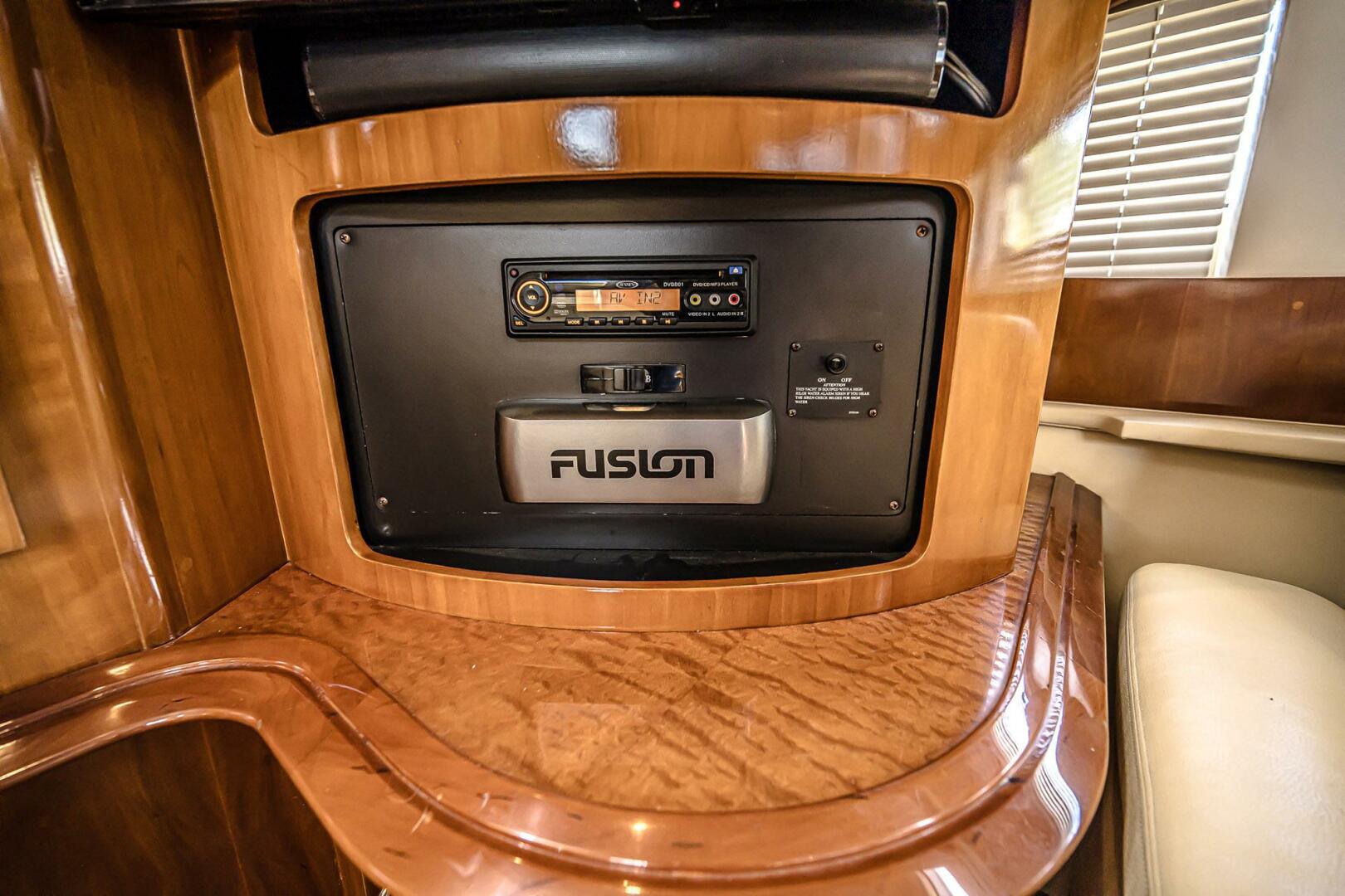 FIESTA BAYB 44ft Carver Yacht For Sale