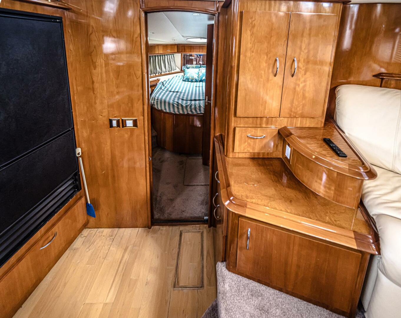FIESTA BAYB 44ft Carver Yacht For Sale