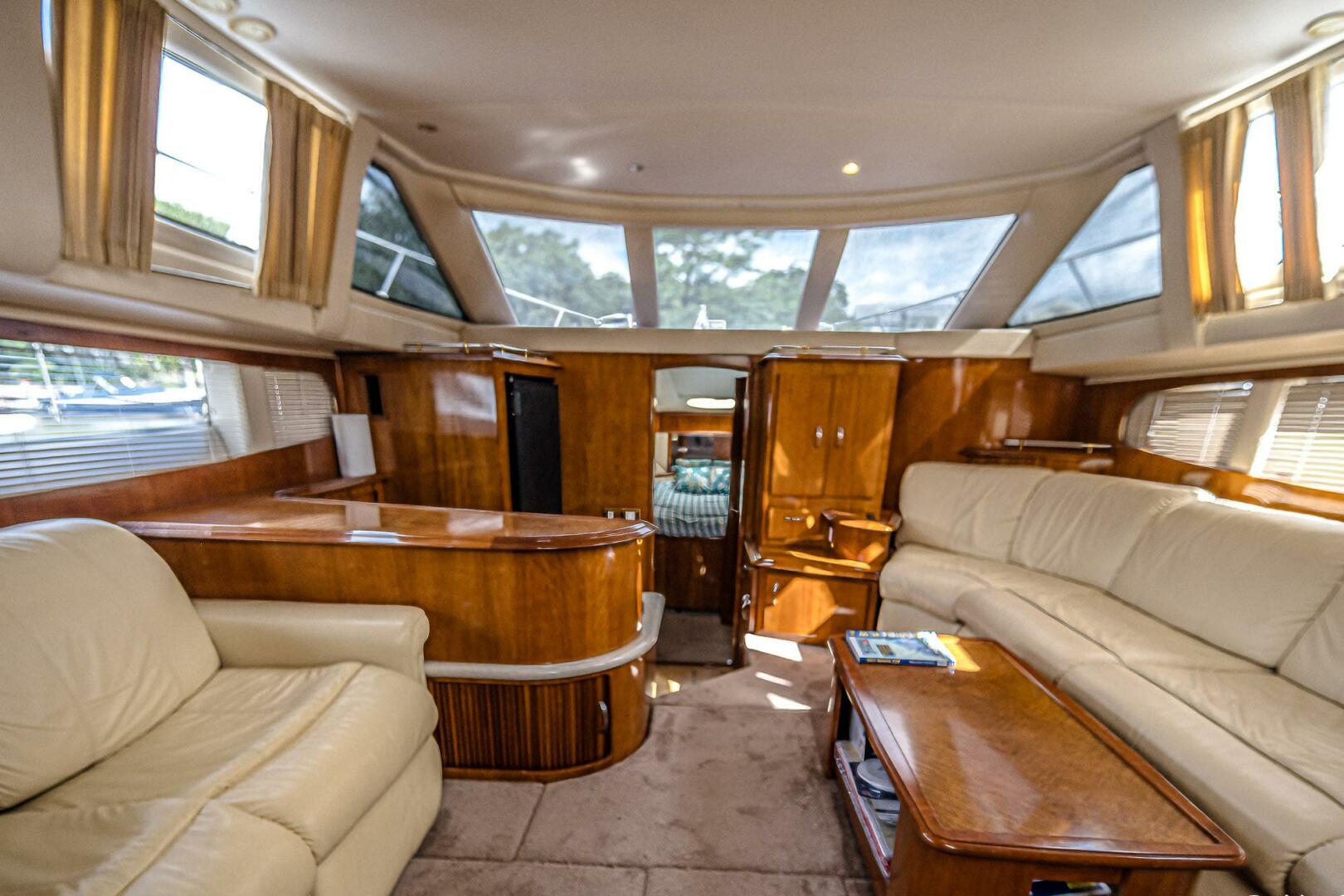 FIESTA BAYB 44ft Carver Yacht For Sale