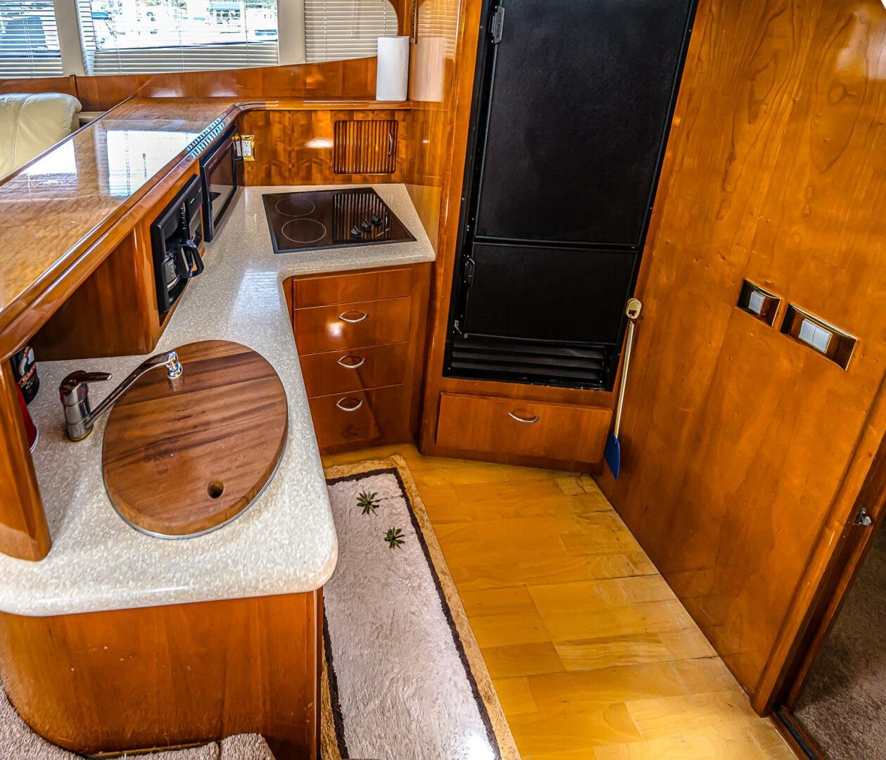 FIESTA BAYB 44ft Carver Yacht For Sale
