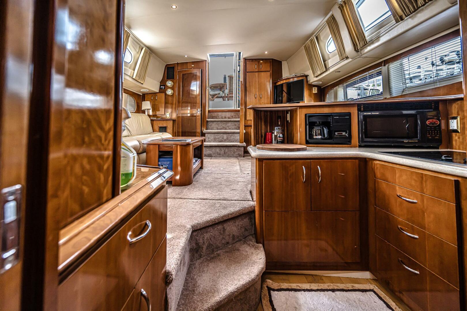 FIESTA BAYB 44ft Carver Yacht For Sale