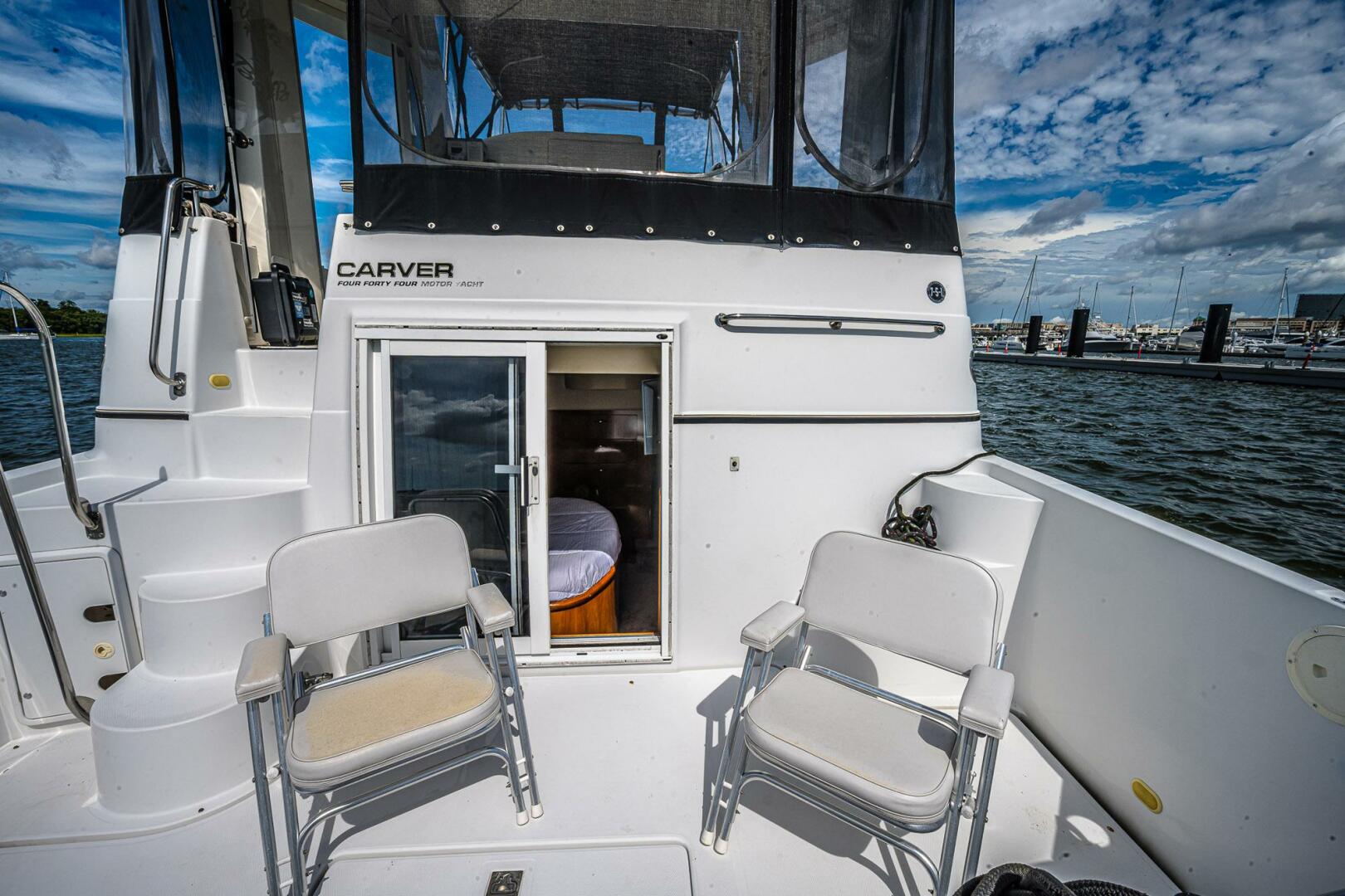 FIESTA BAYB 44ft Carver Yacht For Sale